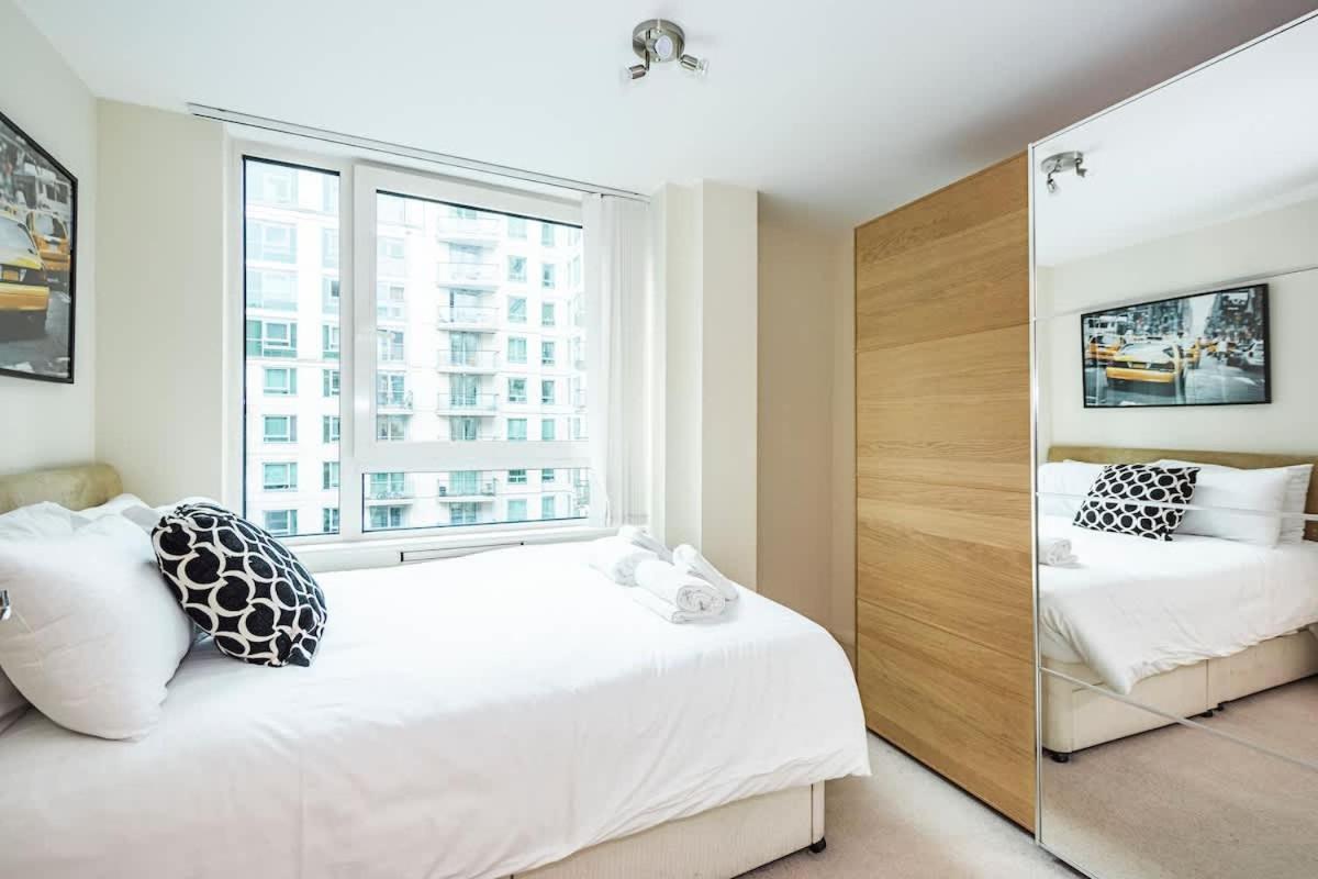 Zone 1 , 2 Bed , Tube Station 2 Mins Walk , Ideal For Leisure , Families , Contractors , Weekly Offers , Sleeps 4 Apartamento Londres